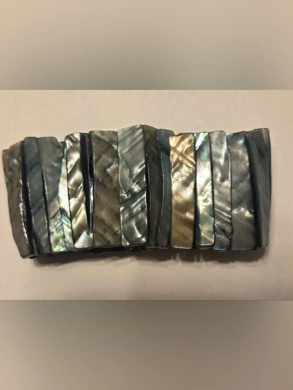 Vintage Iridescent Shell Stretch Bracelet